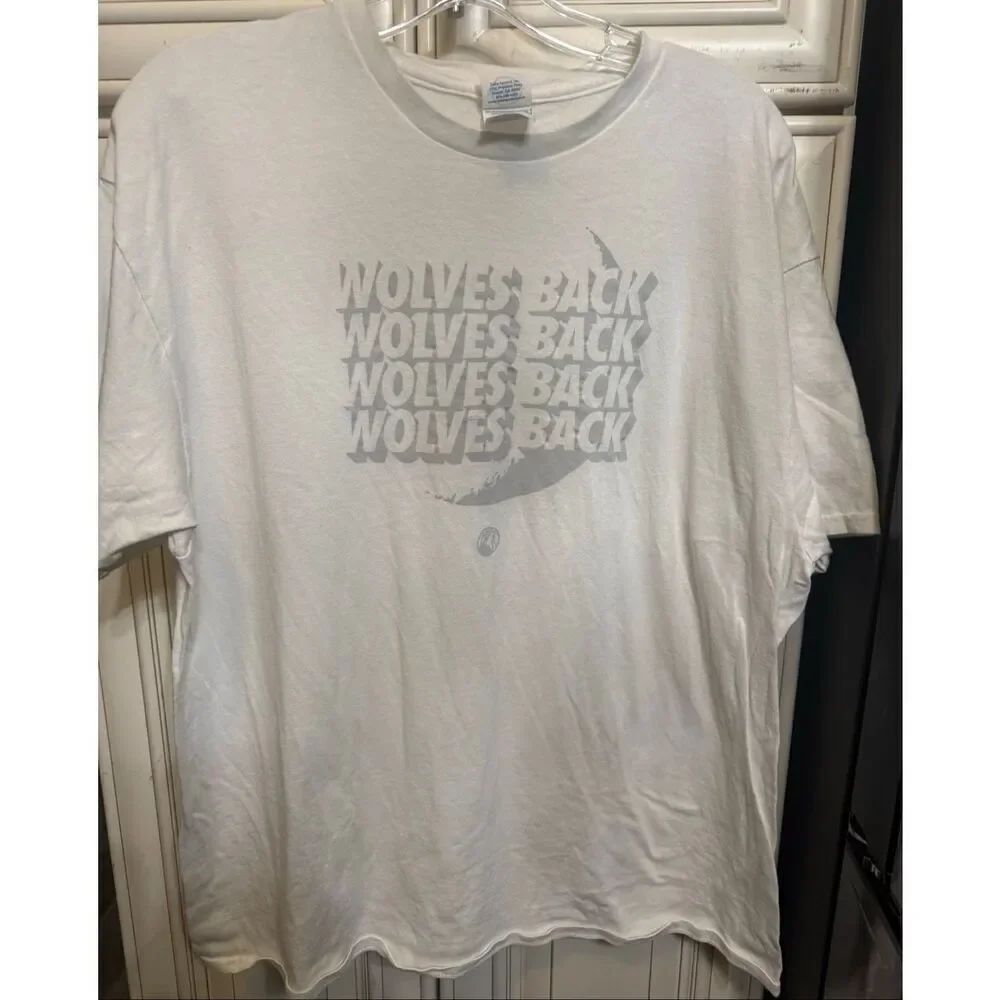 Delta Men's Minnesota Timberwolves Home Opener Wolves Back T-Shirt White XL Tall